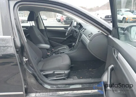 2016 Volkswagen Passat 1.8T S from USA, damaged, VIN 1VWAT7A35GC014317